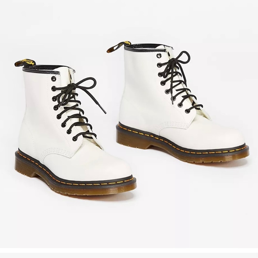Dr. Martens Women’s 1460 Smooth Leather Combat Boots - Picture 1 of 13